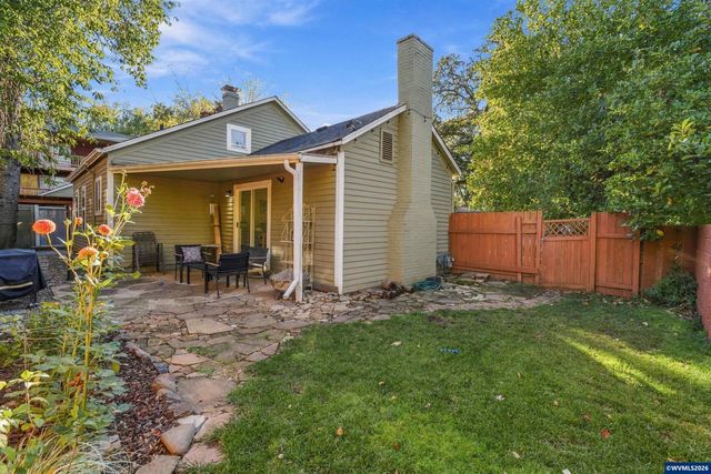 1110 Saginaw St S, Salem, OR 97302