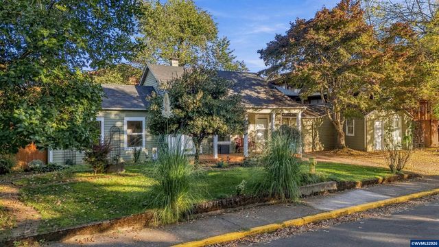 1110 Saginaw St S, Salem, OR 97302