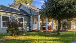 1110 Saginaw St S, Salem, OR 97302