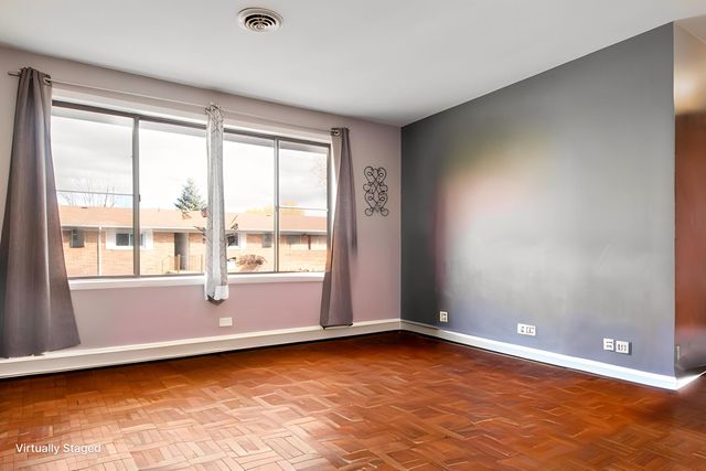 310 George Street 2SE, Bensenville, IL 60106