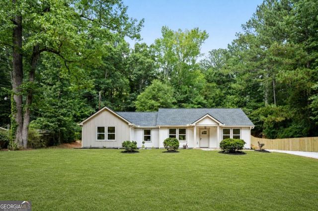 1231 Bunny Court, Loganville, GA 30052