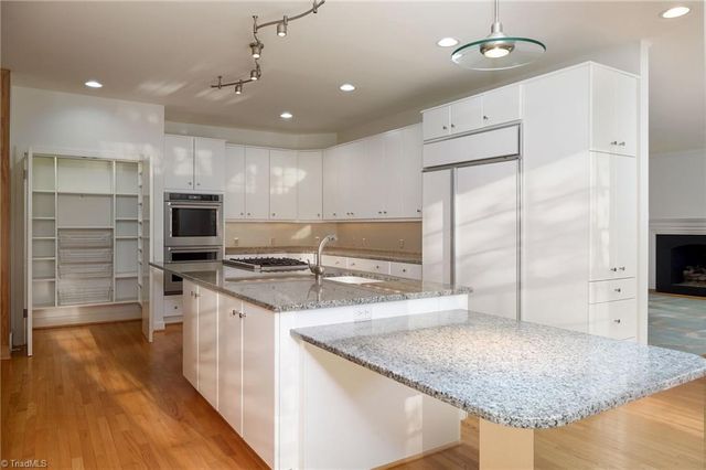 856 Buttonwood Drive, Winston-salem, NC 27104