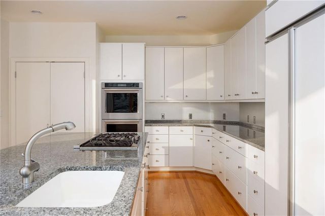 856 Buttonwood Drive, Winston-salem, NC 27104