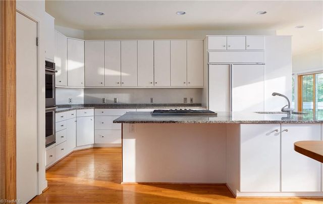 856 Buttonwood Drive, Winston-salem, NC 27104