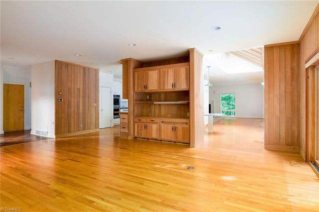 856 Buttonwood Drive, Winston-salem, NC 27104