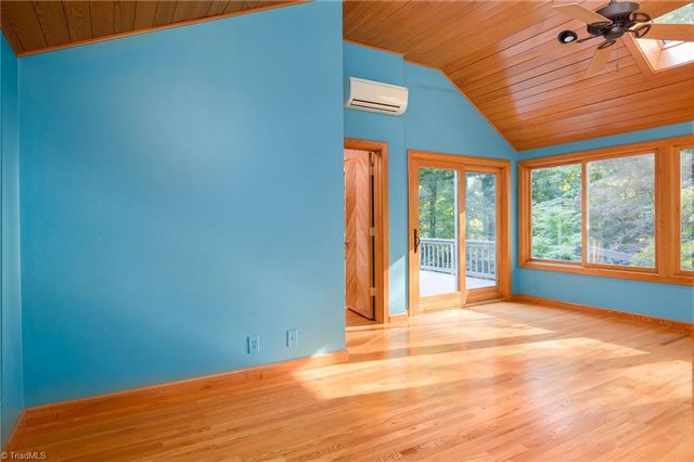 856 Buttonwood Drive, Winston-salem, NC 27104