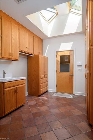 856 Buttonwood Drive, Winston-salem, NC 27104