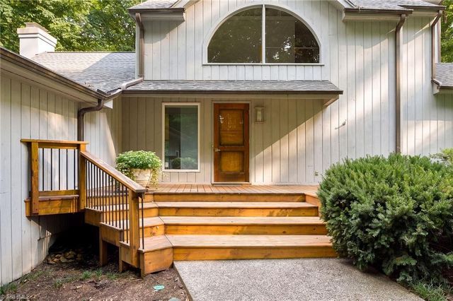 856 Buttonwood Drive, Winston-salem, NC 27104