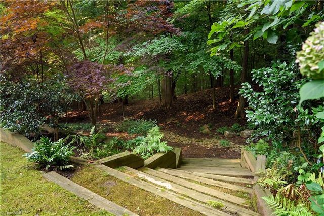 856 Buttonwood Drive, Winston-salem, NC 27104