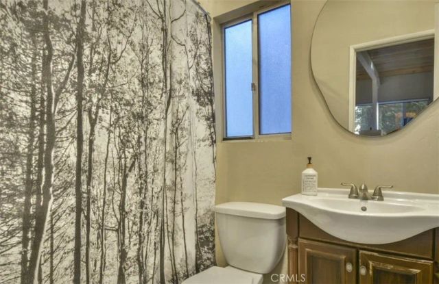 664 Circle, Lake Arrowhead, CA 92352