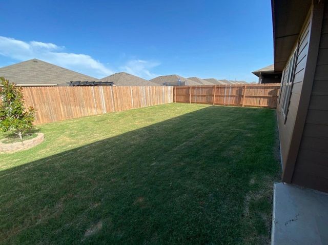 10333 Fort Belknap Trail, Crowley, TX 76036