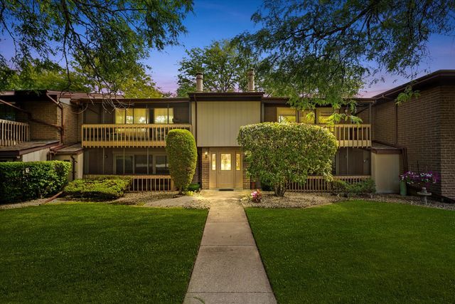 15713 Orlan Brook Drive 98, Orland Park, IL 60462