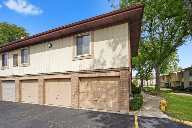 15713 Orlan Brook Drive 98, Orland Park, IL 60462