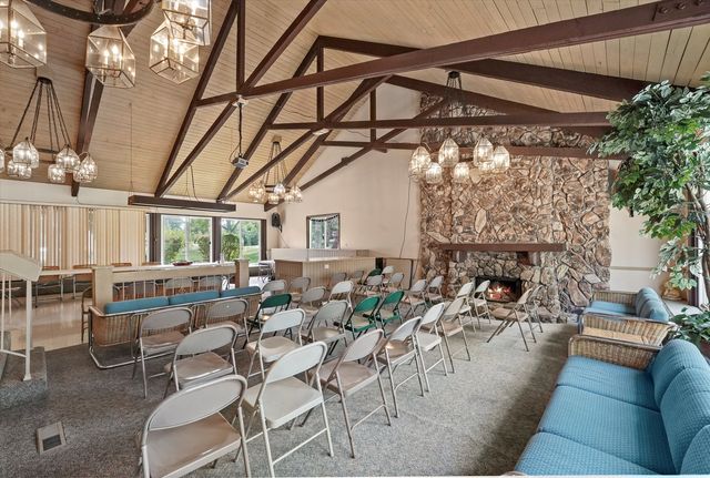 15713 Orlan Brook Drive 98, Orland Park, IL 60462