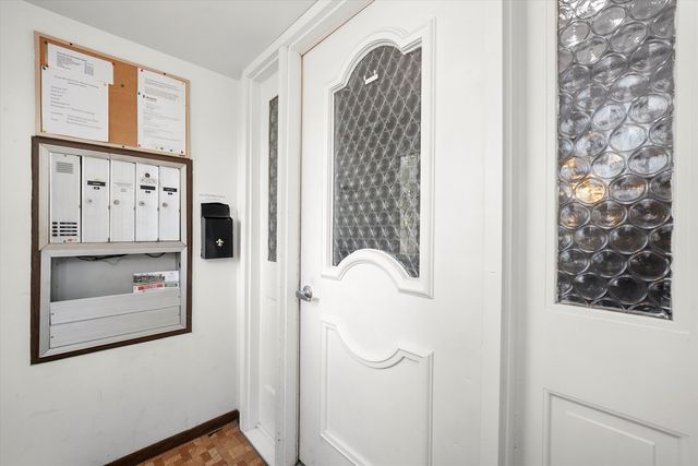 15713 Orlan Brook Drive 98, Orland Park, IL 60462