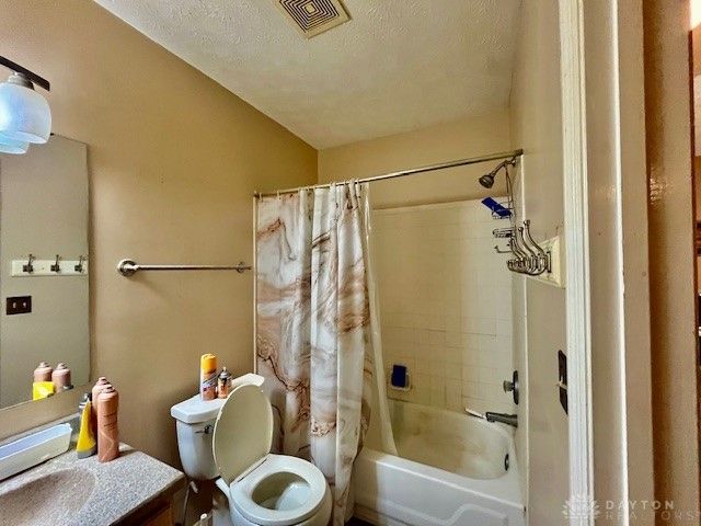 5268 Mallet Club Drive, Dayton, OH 45439