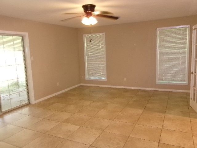 8401 Dogwood Trail, Haughton, LA 71037