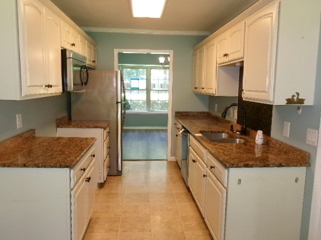 8401 Dogwood Trail, Haughton, LA 71037