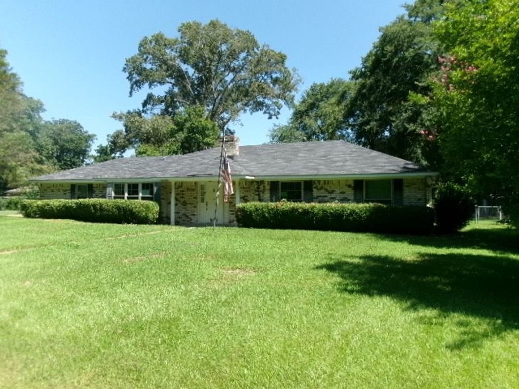 8401 Dogwood Trail, Haughton, LA 71037