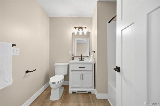 1709 Stirling Avenue, Pontiac, MI 48340