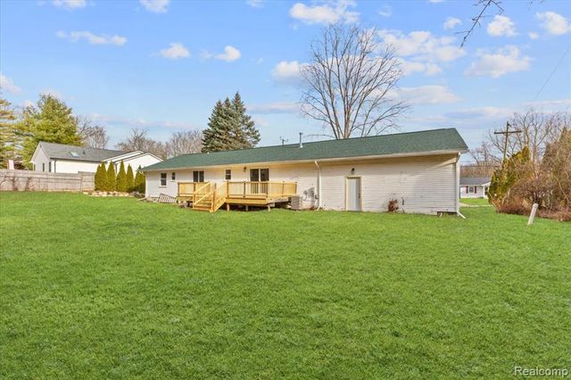 1709 Stirling Avenue, Pontiac, MI 48340