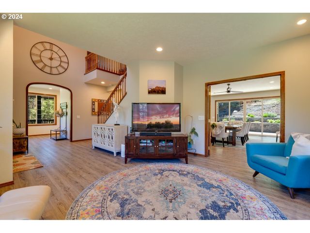 304 TOAD Rd, Goldendale, WA 98620