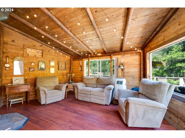 304 TOAD Rd, Goldendale, WA 98620