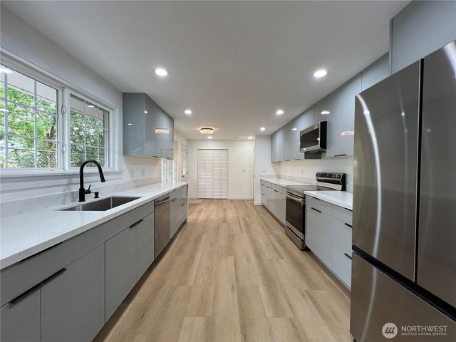 6716 Mt Tacoma Drive SW, Lakewood, WA 98499