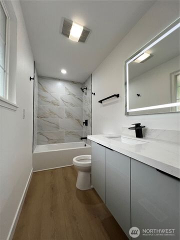 6716 Mt Tacoma Drive SW, Lakewood, WA 98499