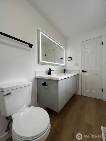 6716 Mt Tacoma Drive SW, Lakewood, WA 98499