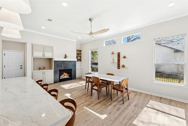 125 Crystal Springs DR, Georgetown, TX 78633