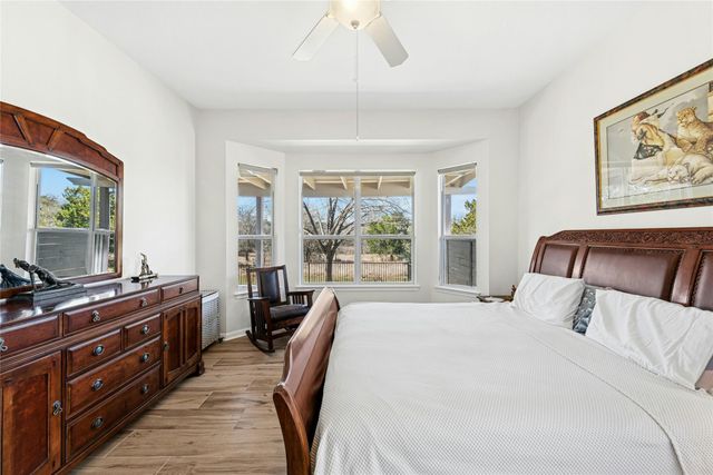 125 Crystal Springs DR, Georgetown, TX 78633