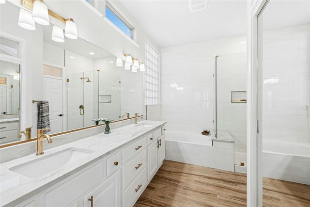 125 Crystal Springs DR, Georgetown, TX 78633