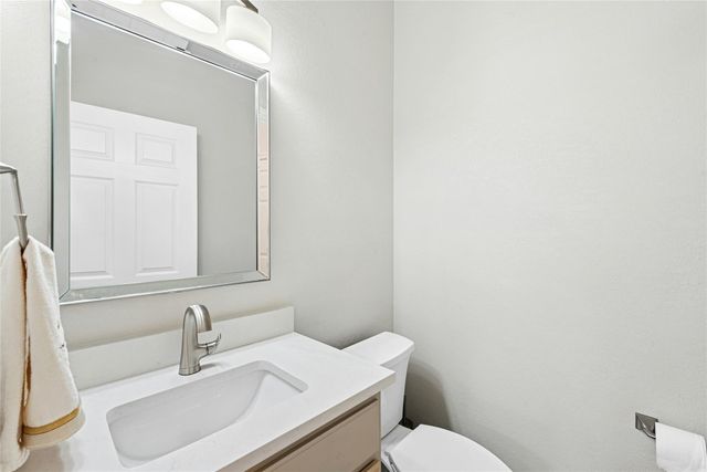 125 Crystal Springs DR, Georgetown, TX 78633