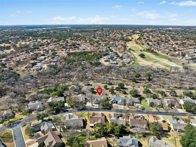 125 Crystal Springs DR, Georgetown, TX 78633