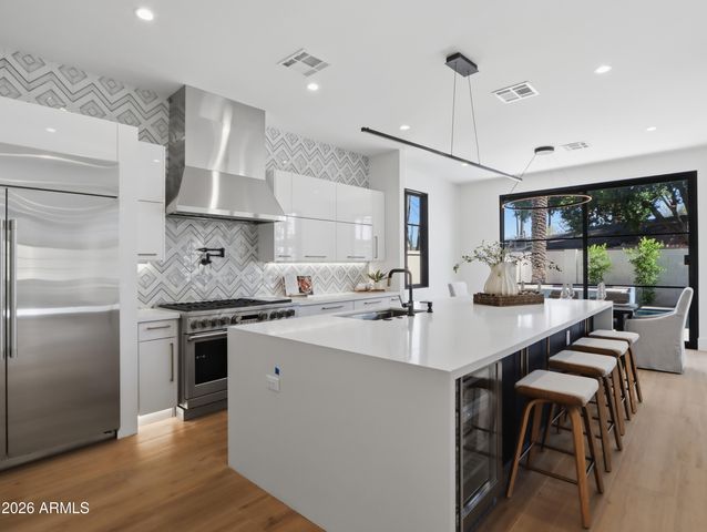 4317 E CAMPBELL Avenue, Phoenix, AZ 85018