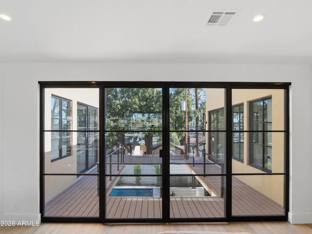 4317 E CAMPBELL Avenue, Phoenix, AZ 85018