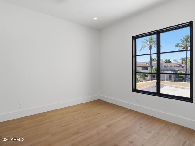 4317 E CAMPBELL Avenue, Phoenix, AZ 85018