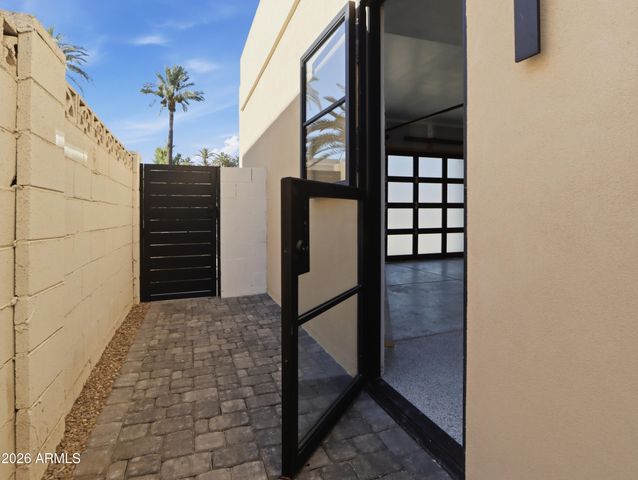 4317 E CAMPBELL Avenue, Phoenix, AZ 85018