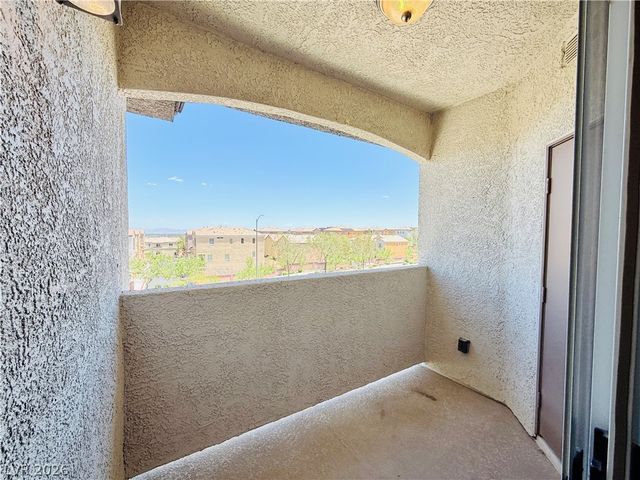 3504 Desert Cliff Street 202, Las Vegas, NV 89129