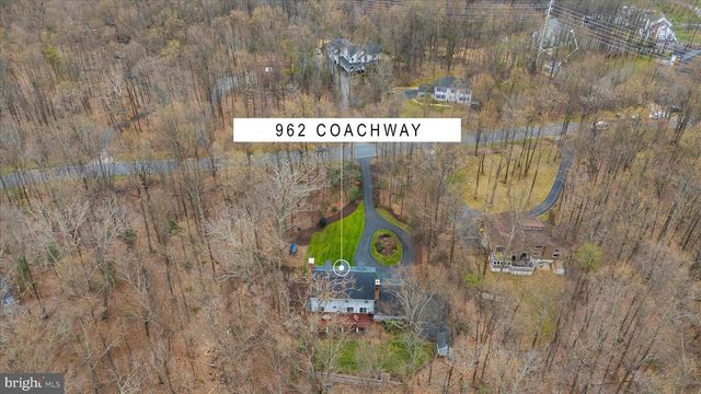 962 COACHWAY, Annapolis, MD 21401