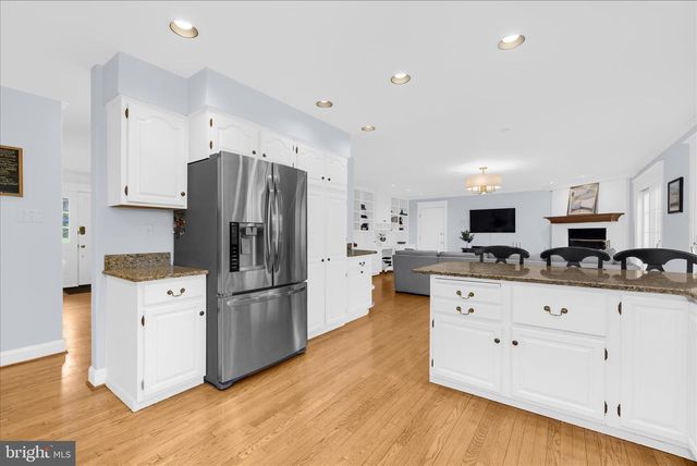 962 COACHWAY, Annapolis, MD 21401