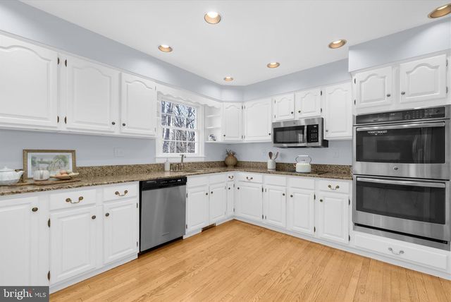 962 COACHWAY, Annapolis, MD 21401
