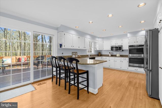 962 COACHWAY, Annapolis, MD 21401