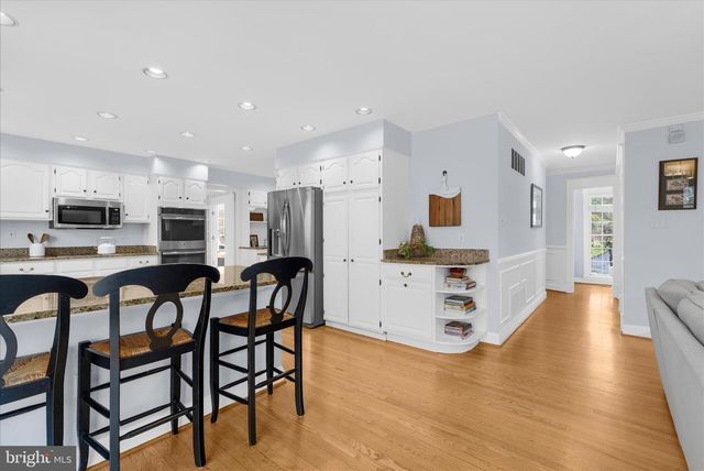 962 COACHWAY, Annapolis, MD 21401