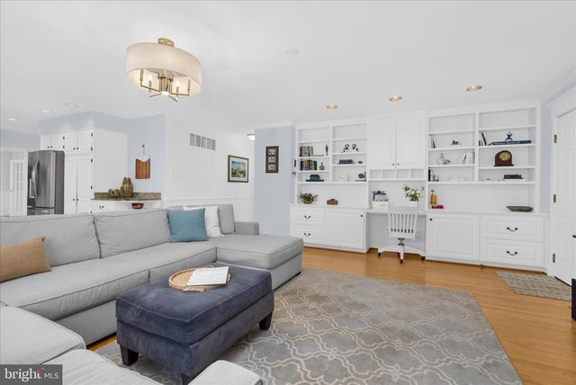 962 COACHWAY, Annapolis, MD 21401