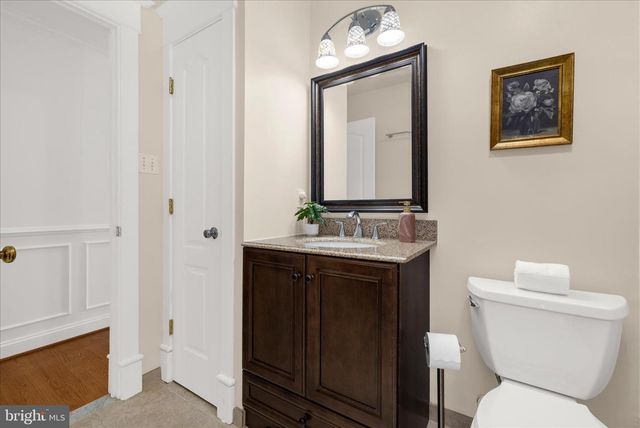 962 COACHWAY, Annapolis, MD 21401