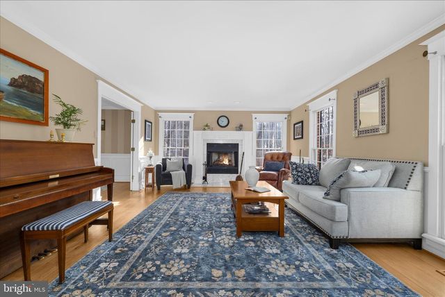 962 COACHWAY, Annapolis, MD 21401