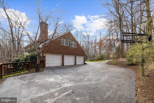 962 COACHWAY, Annapolis, MD 21401