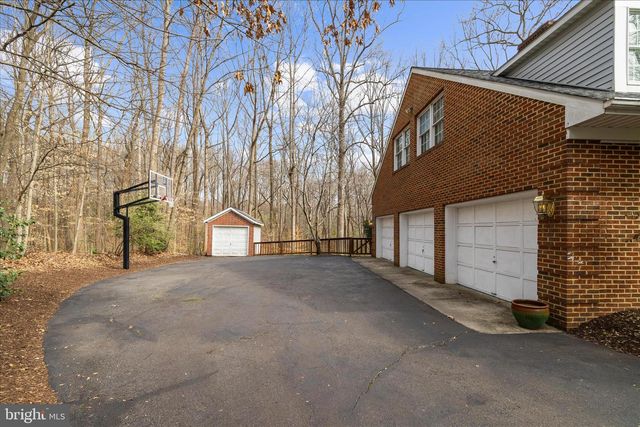 962 COACHWAY, Annapolis, MD 21401